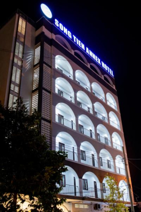 Гостиница Song Tien Annex Hotel  Митхо